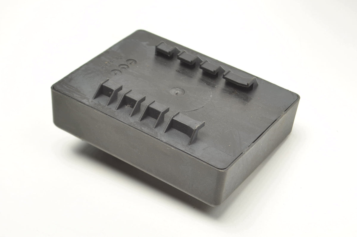 MODULE CONTROLLER LIGHT RELAY OPEL Astra J INSIGNIA A 13505411