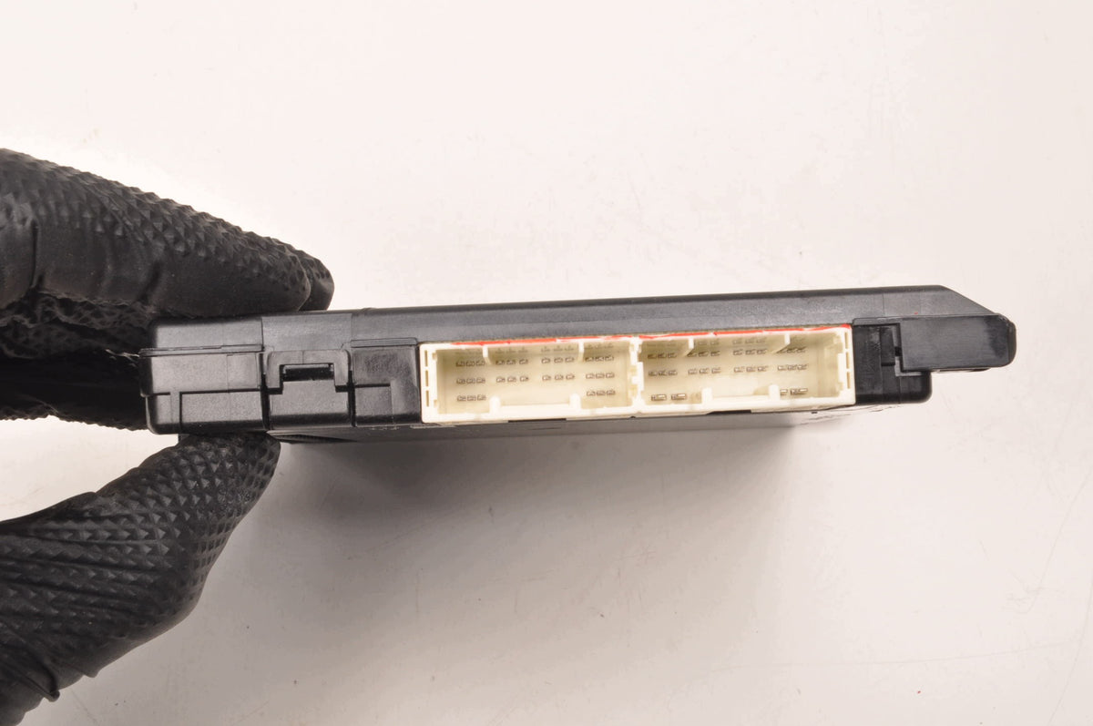 MODULE CONTROLLER TOYOTA PRIUS IV 1.8 HYBRID 89221-47451