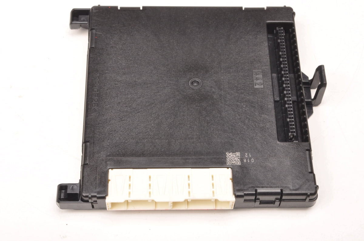 MODULE CONTROLLER TOYOTA PRIUS IV 1.8 HYBRID 89221-47451