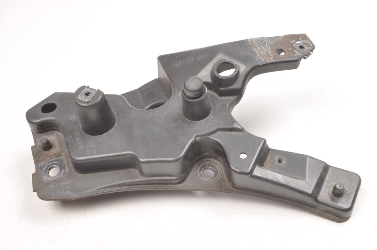 MUDGUARD MOUNT VOLVO XC60 II 31424578 LEFT