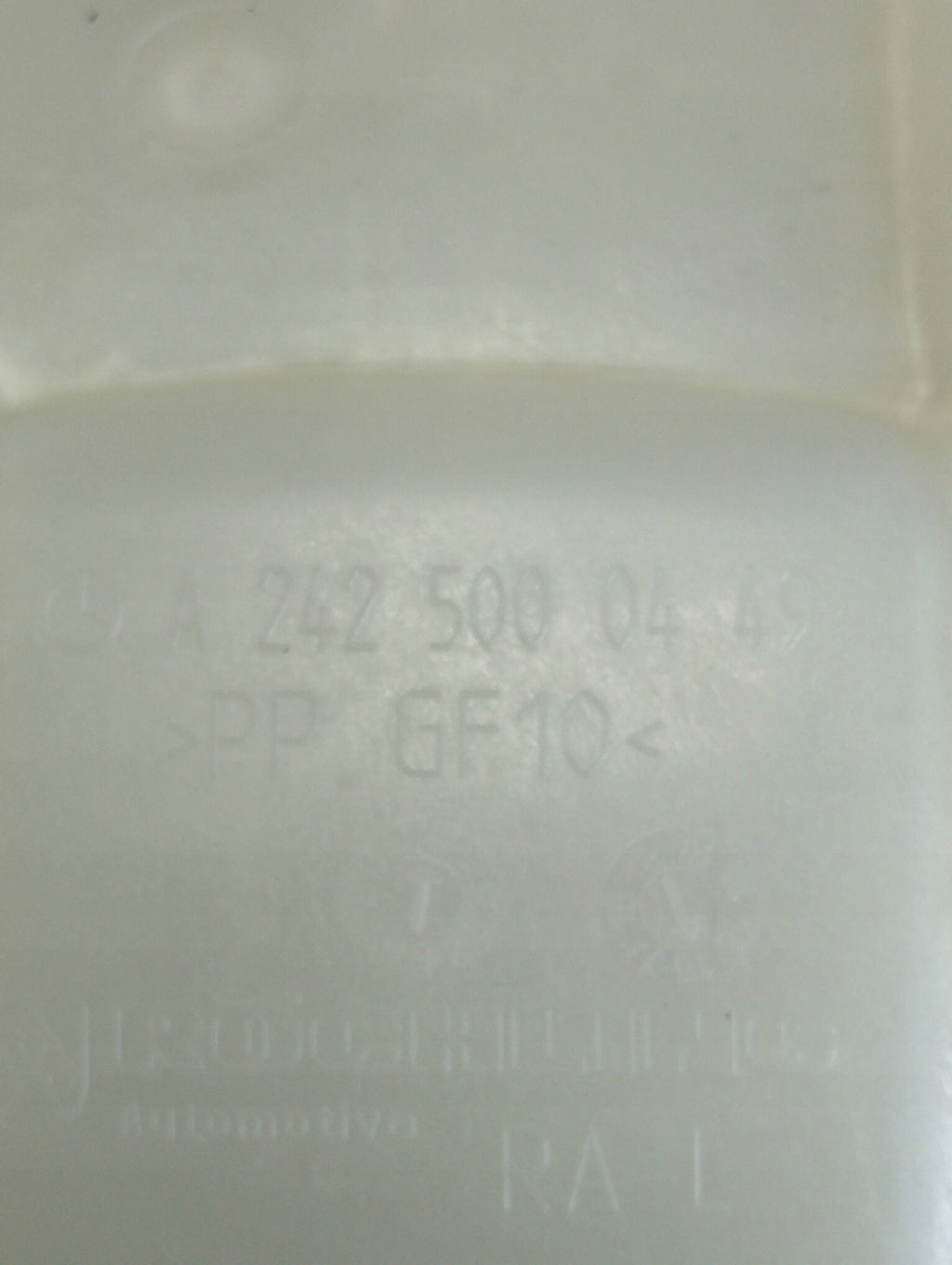 Mercedes B-CLASS 250E W242 EXPANSION TANK A2425000449