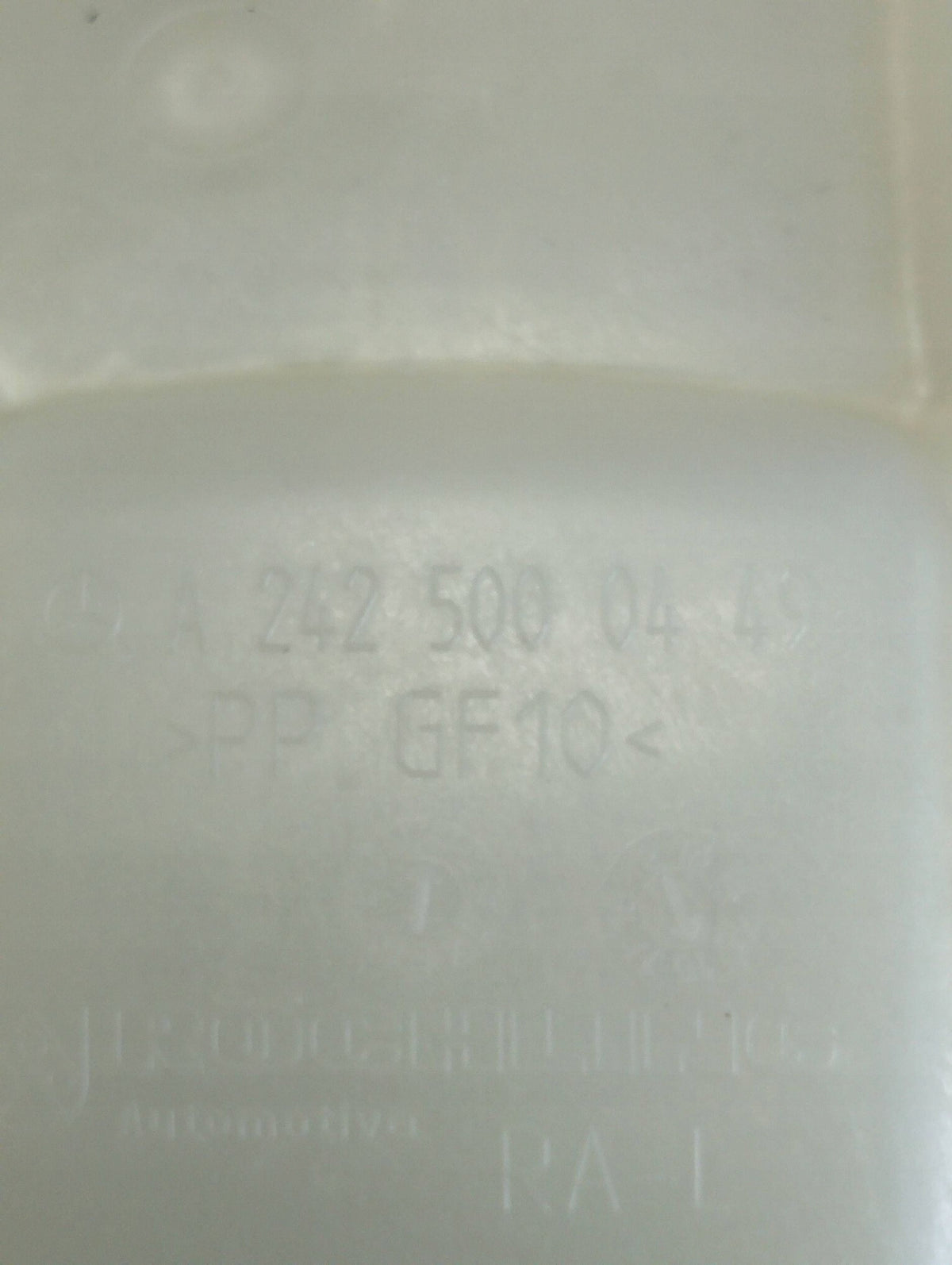 Mercedes B-CLASS 250E W242 EXPANSION TANK A2425000449