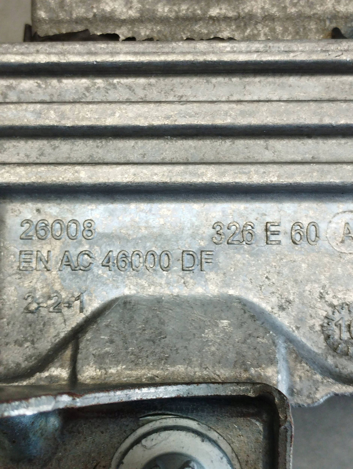Mercedes B-CLASS W246 W242 BOX CUSHION 26008326E