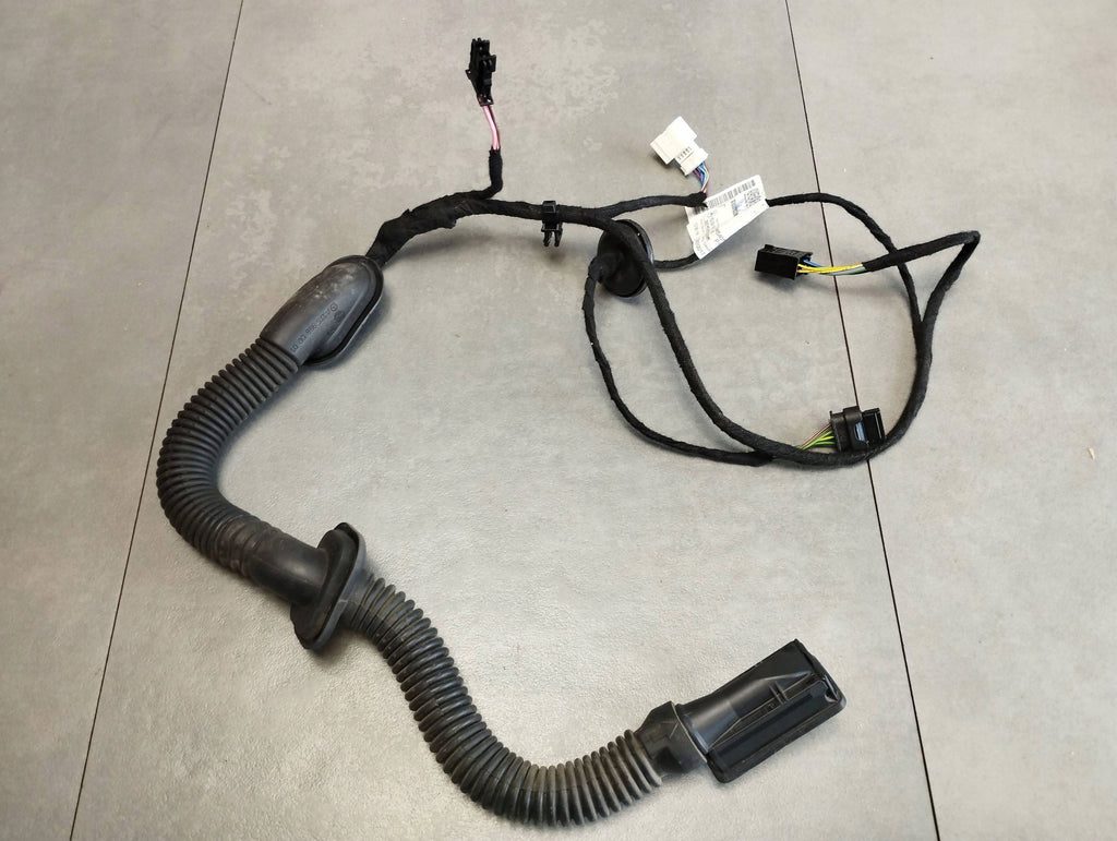 Mercedes-Benz B W246 W242 DOOR HARNESS RIGHT REAR A2465401803