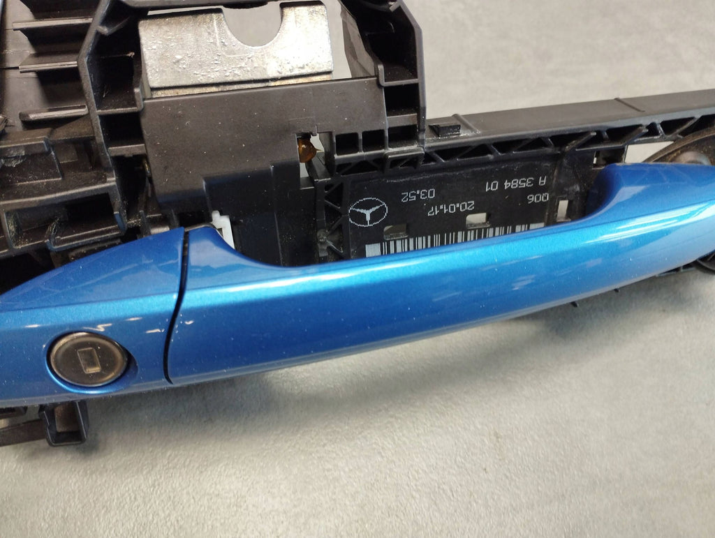 Mercedes-Benz B W246 W242 HANDLE LEFT FRONT 162