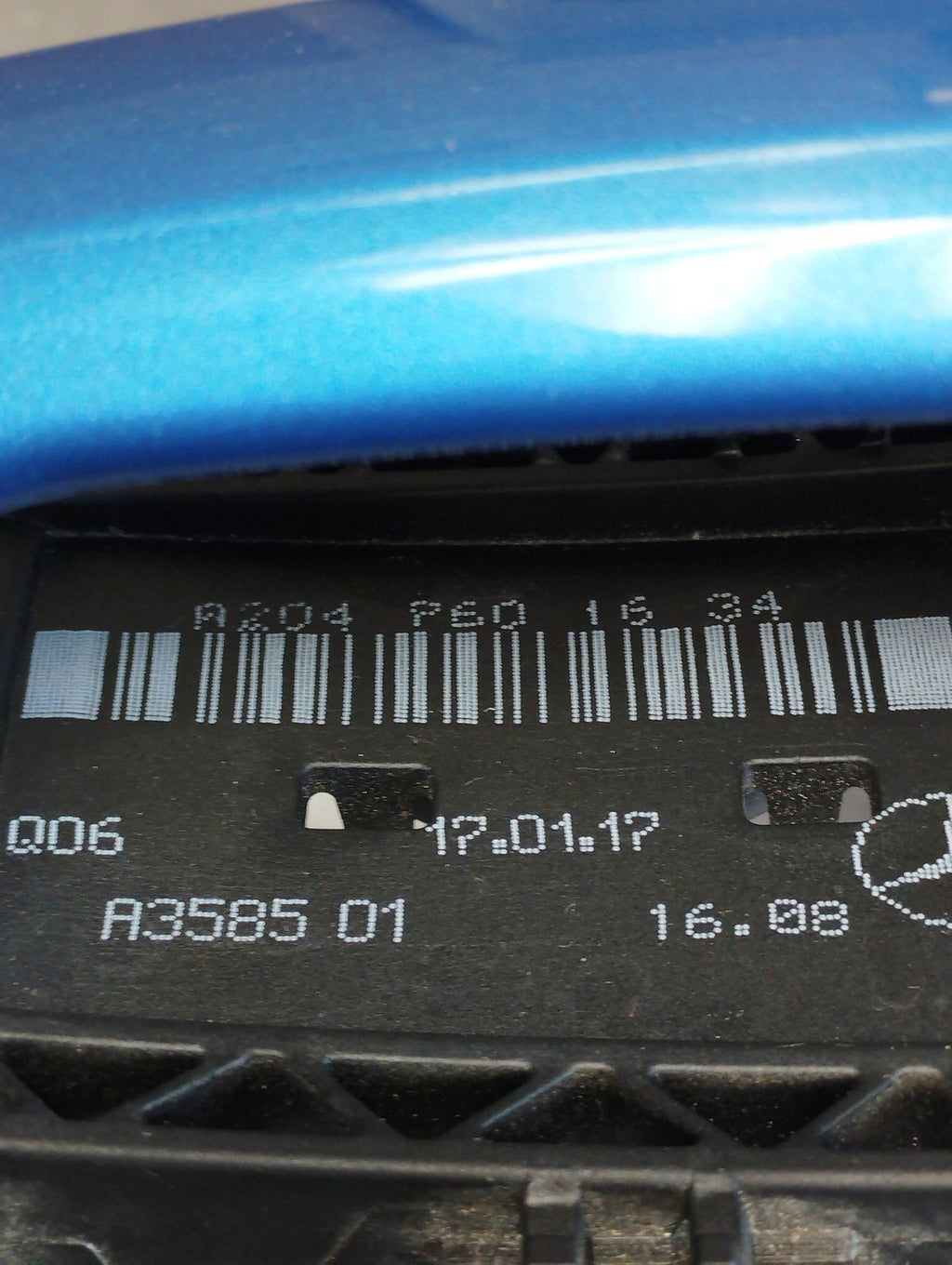 Mercedes-Benz B W246 W242 HANDLE RIGHT FRONT A2049601634 162