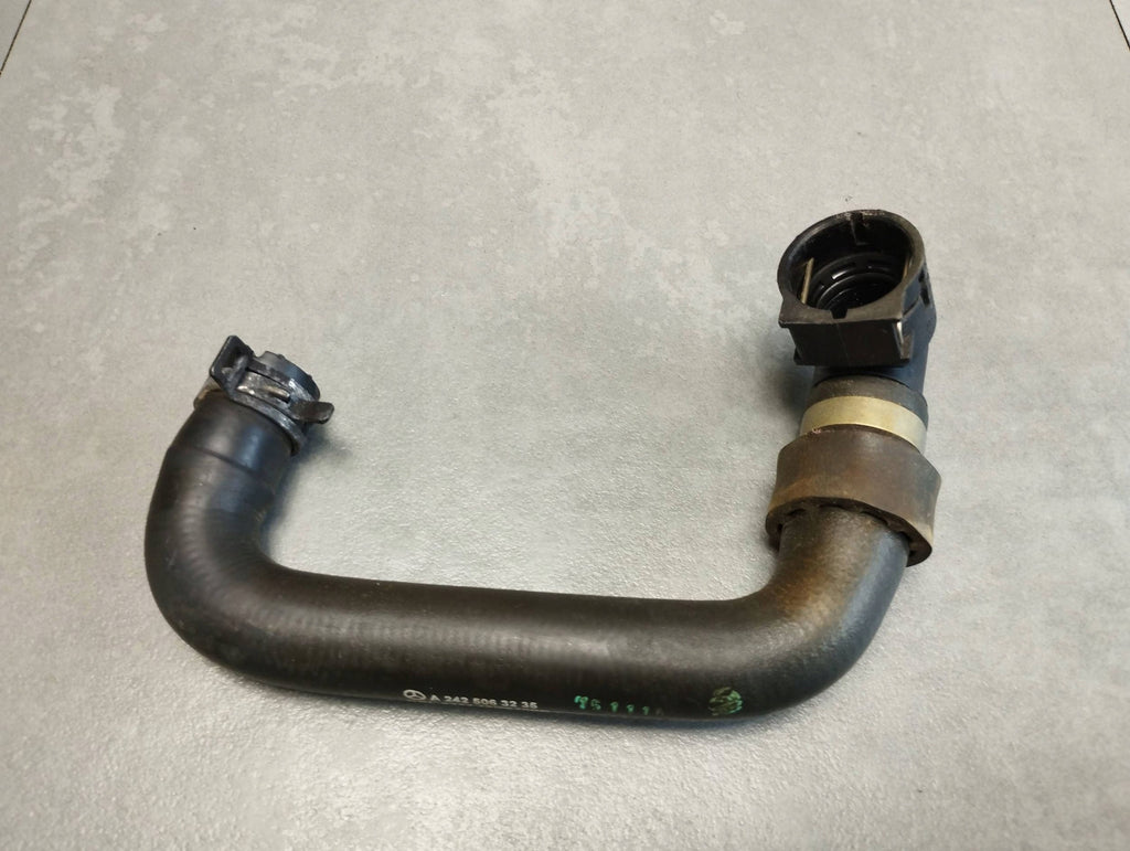 Mercedes-Benz B W246 W242 WATER CABLE A2425063235