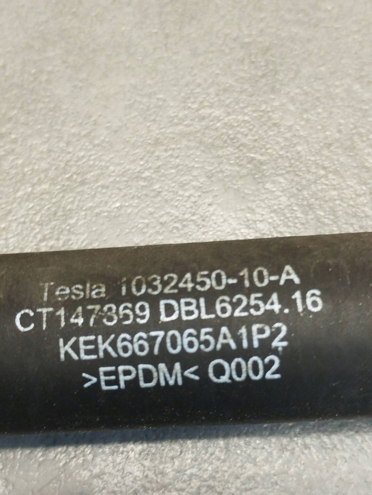 Mercedes-Benz B W246 W242 water line 103245010A