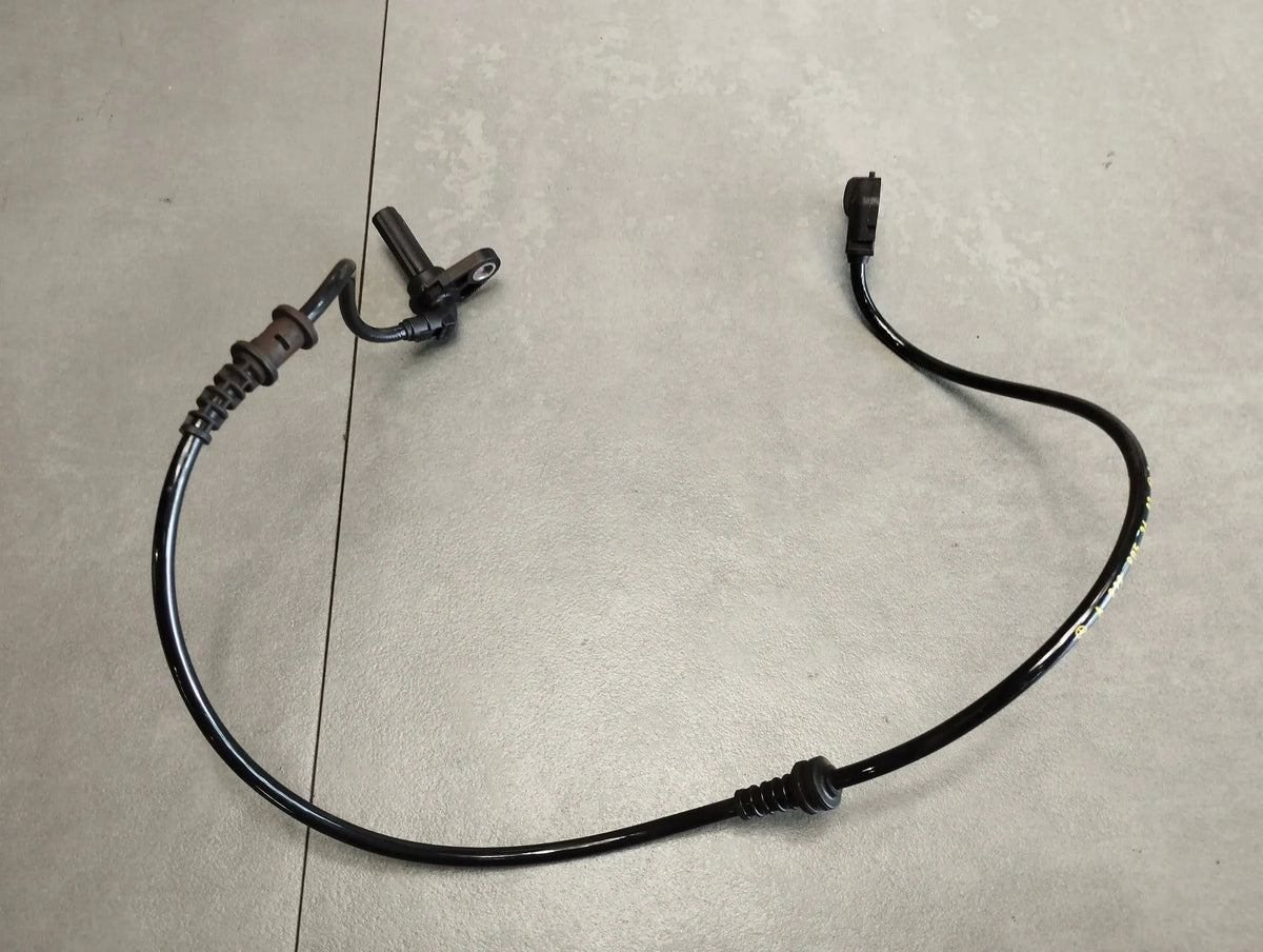 Mercedes-Benz CLS C218 ABS SENSOR A2129053403