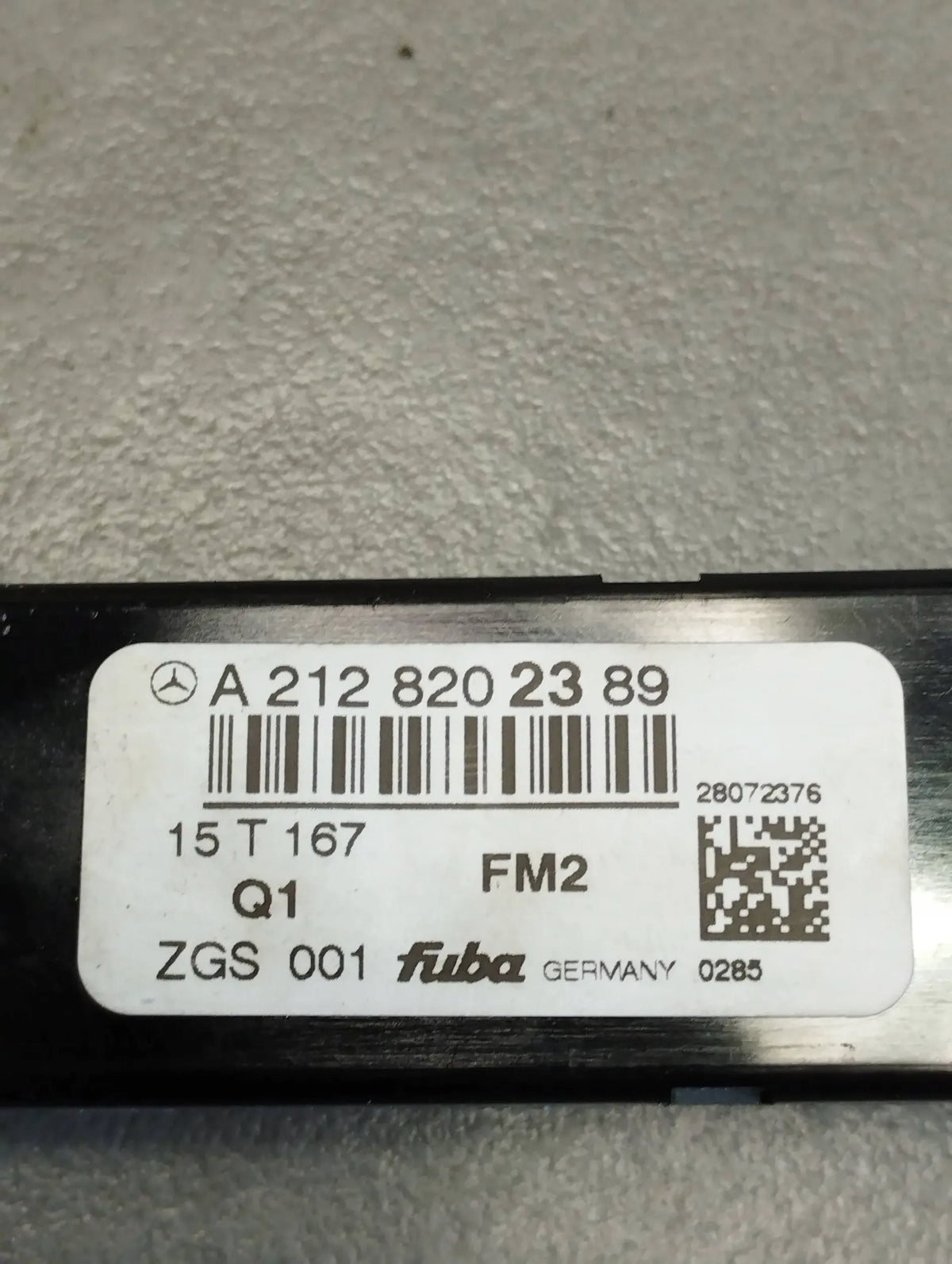 Mercedes-Benz CLS C218 ANTENNA MODULE A2128202389