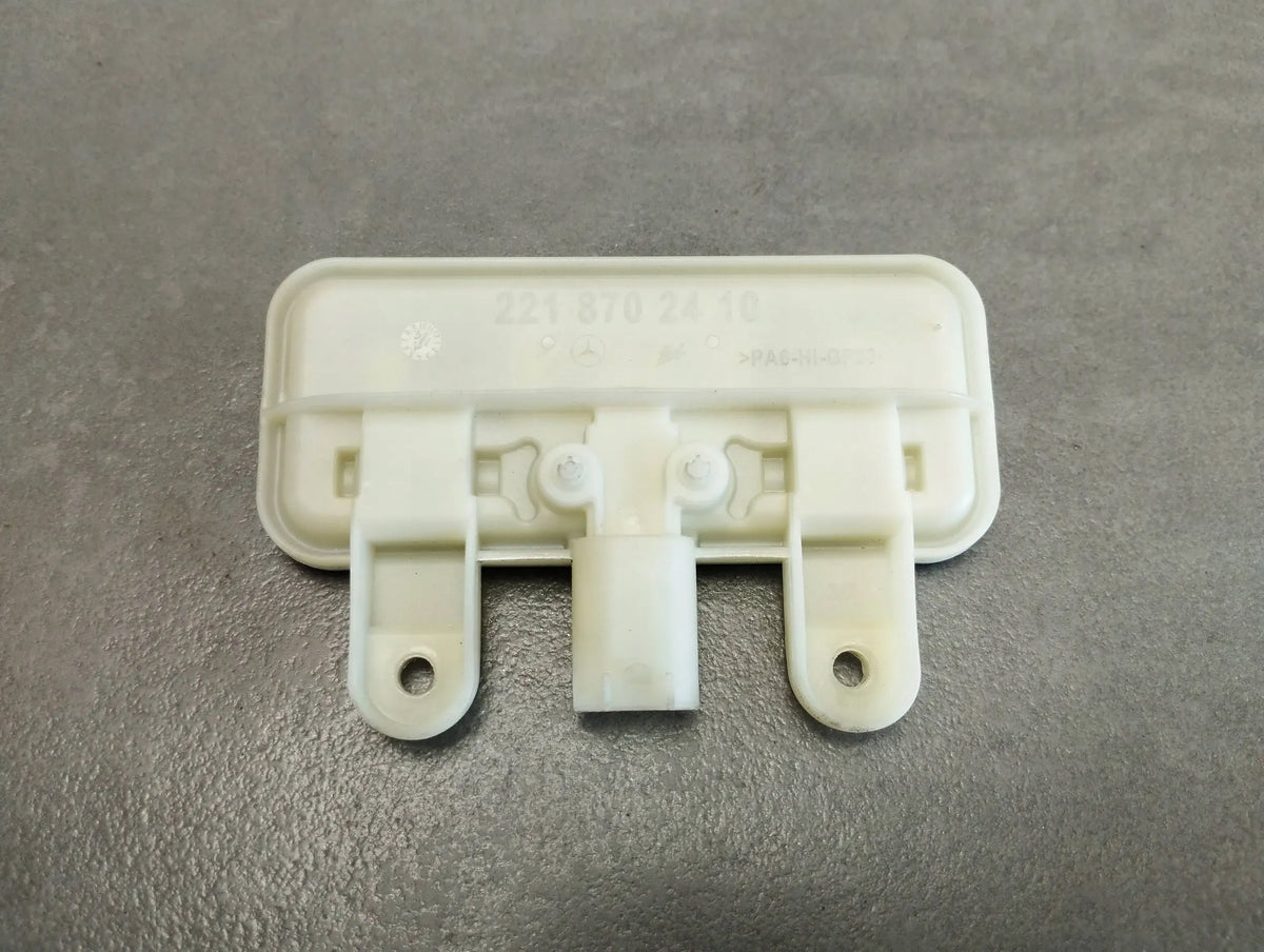 Mercedes-Benz CLS C218 FLAP HANDLE MICROSCOPE 2218702410