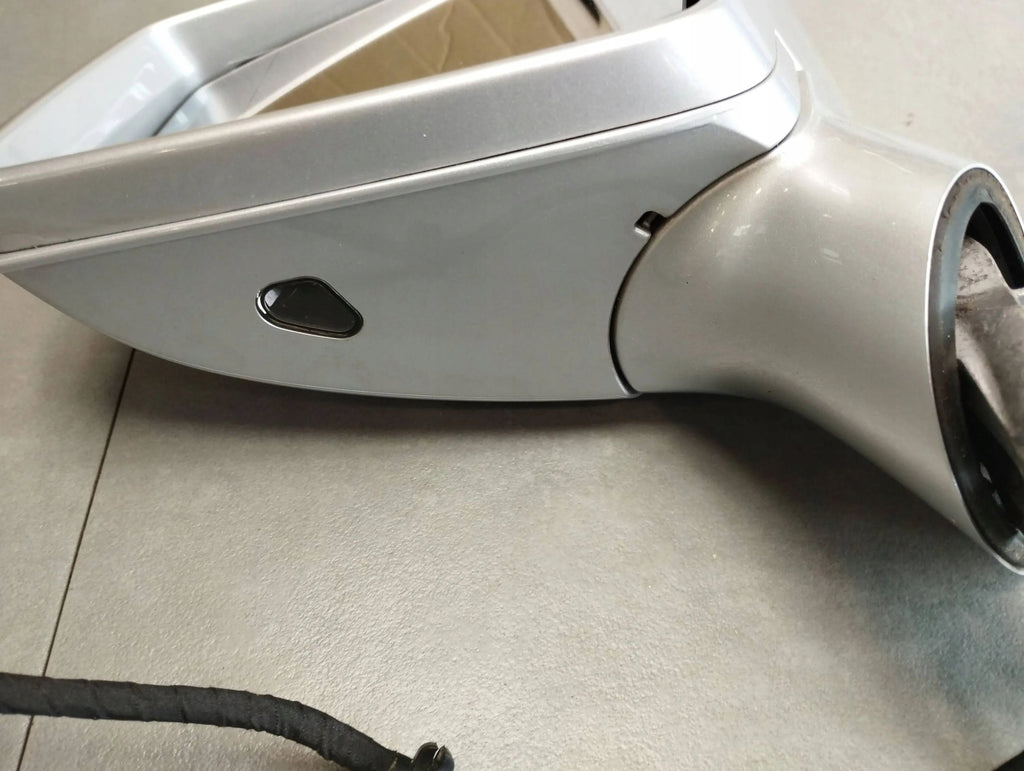 Mercedes-Benz CLS C218 MIRROR LEFT 10+8 PIN 775 UK
