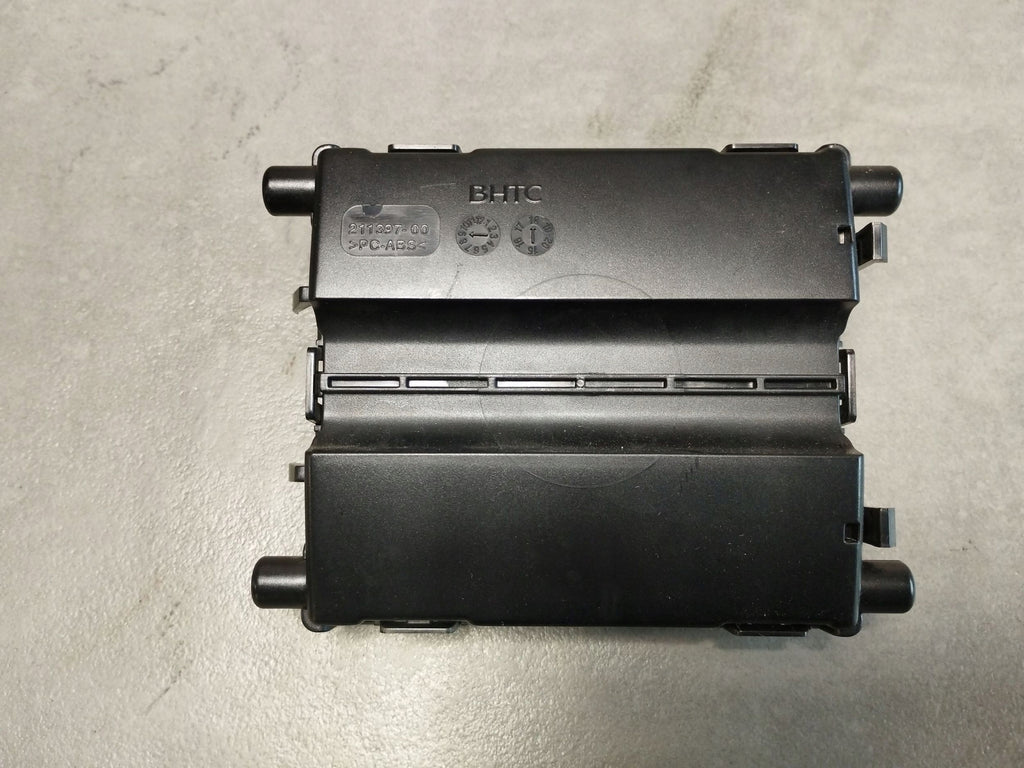 Mercedes-Benz E W213 2018 AIR CONDITIONING MODULE A0009001017