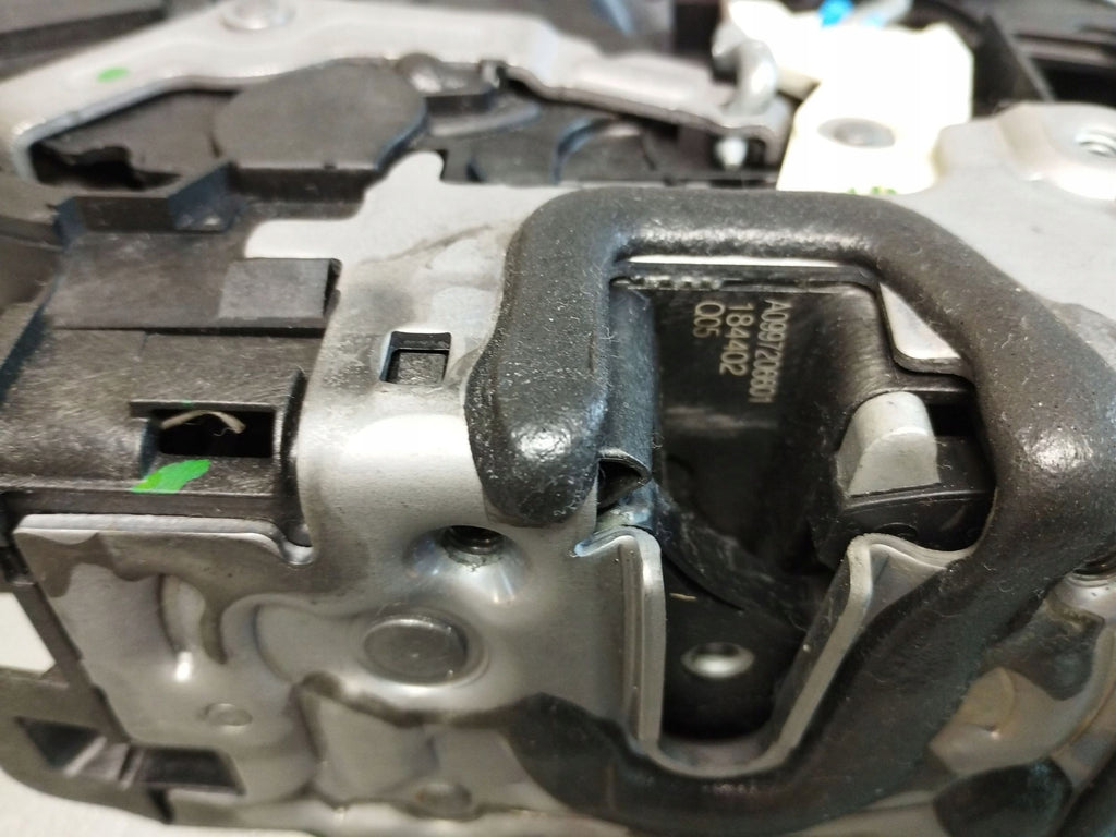 Mercedes-Benz E W213 RIGHT FRONT LOCK A2220063999 UK