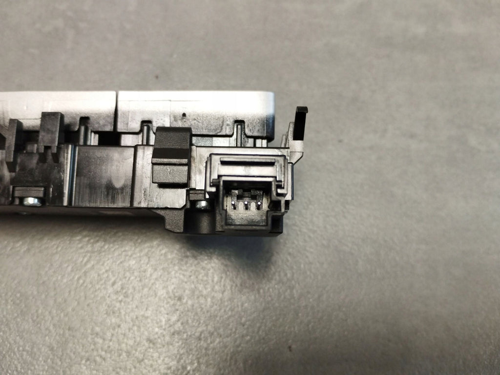 Mercedes-Benz E W213 SEAT HEATING SWITCH A2139050204
