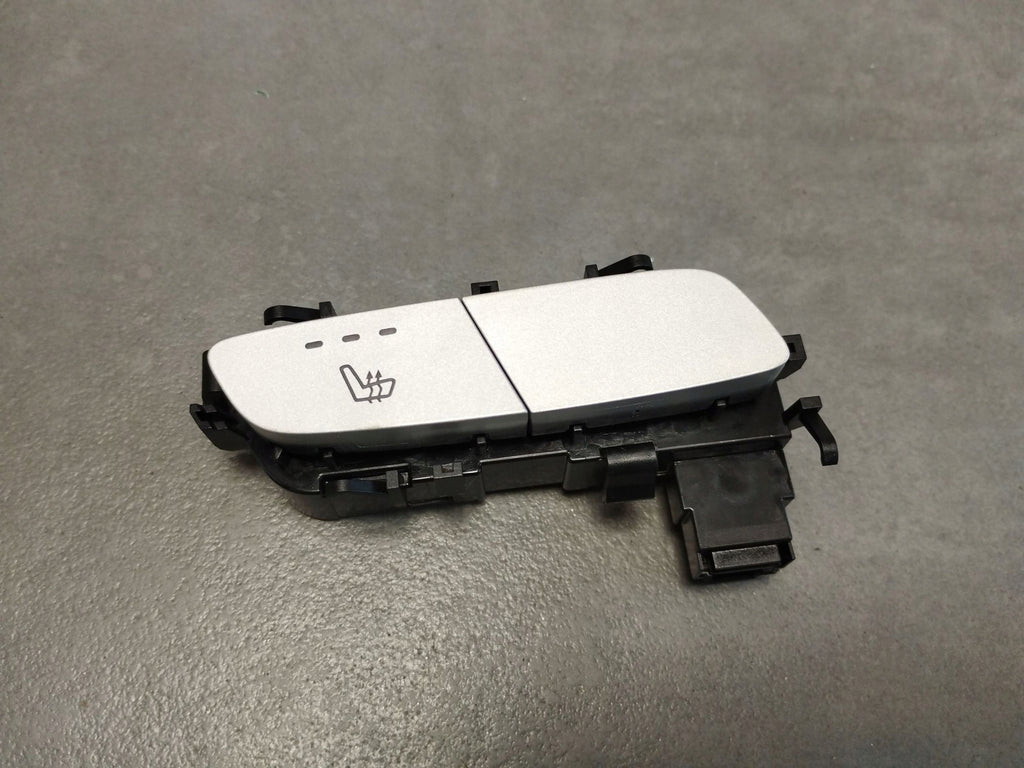 Mercedes-Benz E W213 SEAT HEATING SWITCH A2139050204