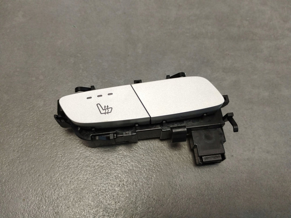 Mercedes-Benz E W213 SEAT HEATING SWITCH A2139050204