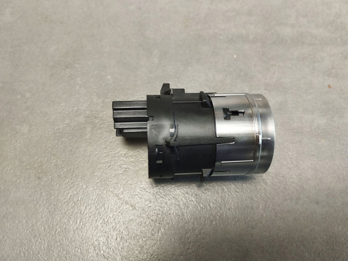 Mercedes-Benz E W213 START STOP BUTTON A2139055500