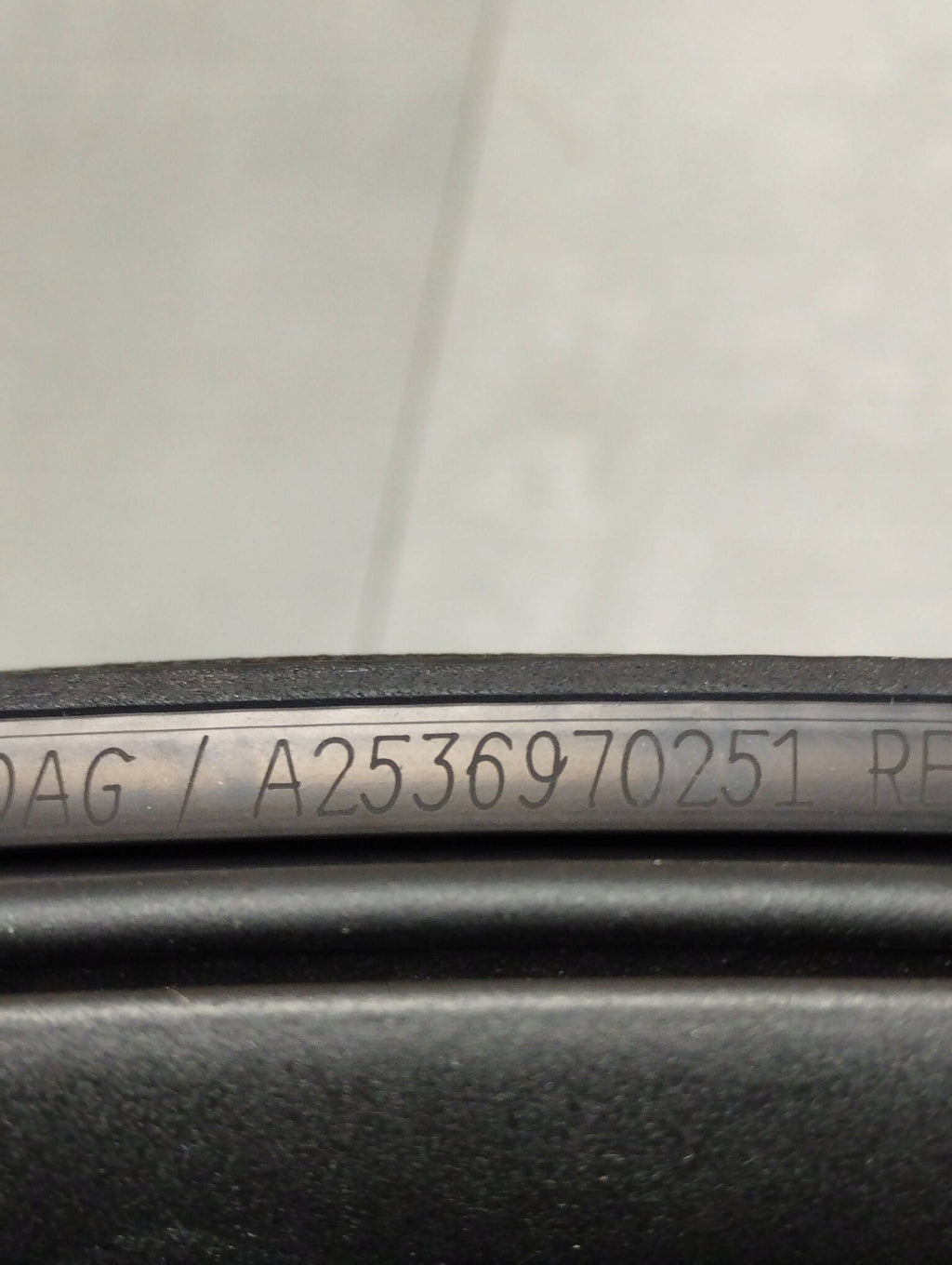 Mercedes-Benz GLC 253 DOOR SEAL LEFT REAR A2536970251