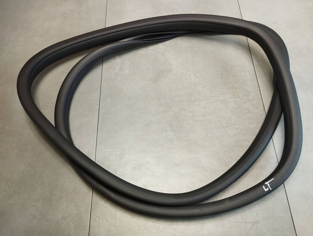 Mercedes-Benz GLC 253 DOOR SEAL LEFT REAR A2536970251
