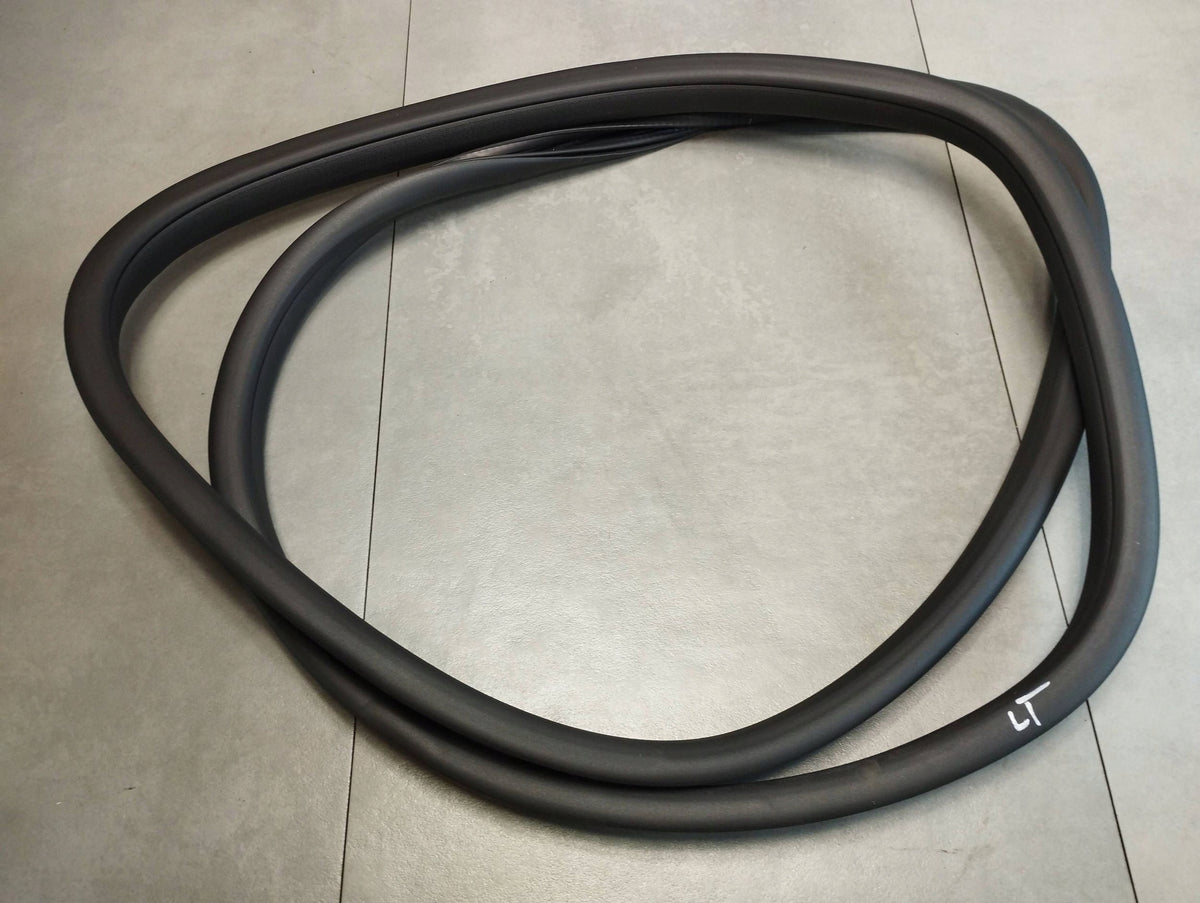 Mercedes-Benz GLC 253 DOOR SEAL LEFT REAR A2536970251