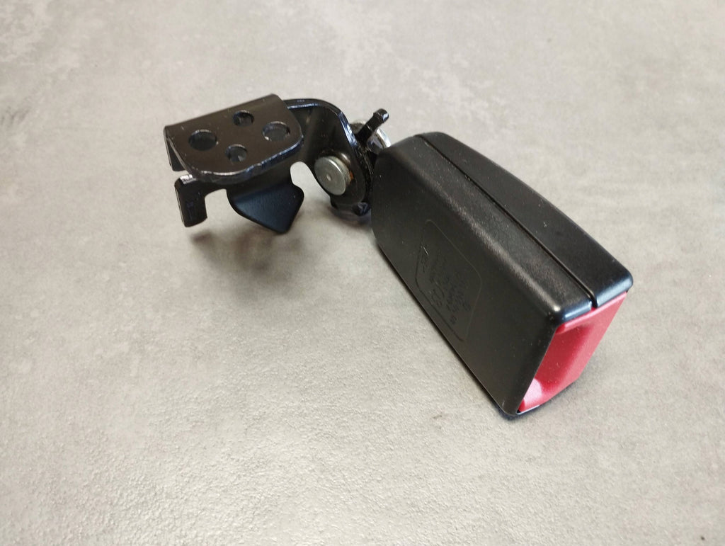 Mercedes-Benz GLC X253 BELT CLASP BUCKLE A2058600569