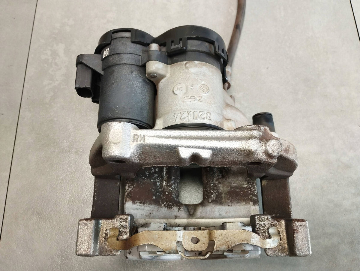 Mercedes-Benz GLC X253 CLAMP RIGHT REAR A2534231098