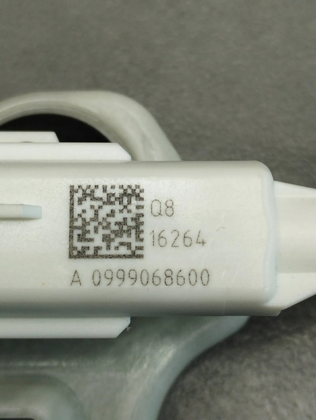 Mercedes-Benz GLC X253 FLAP ACTUATOR A09999068600