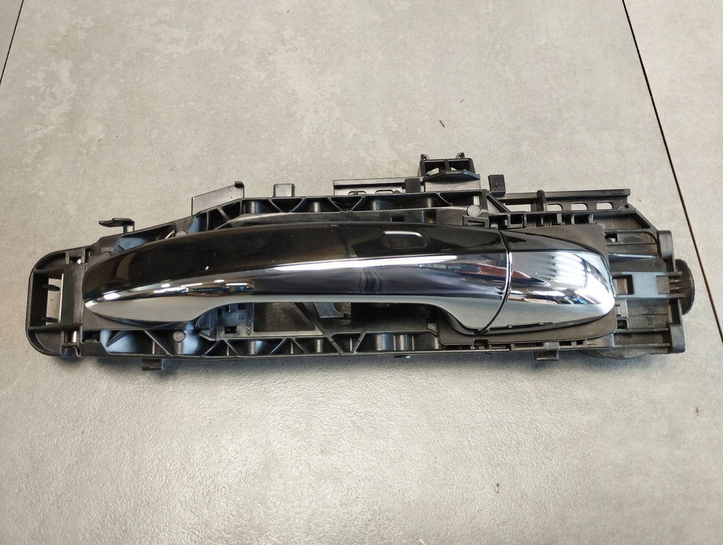 Mercedes-Benz GLC X253 HANDLE RIGHT FRONT A0997602000 UK
