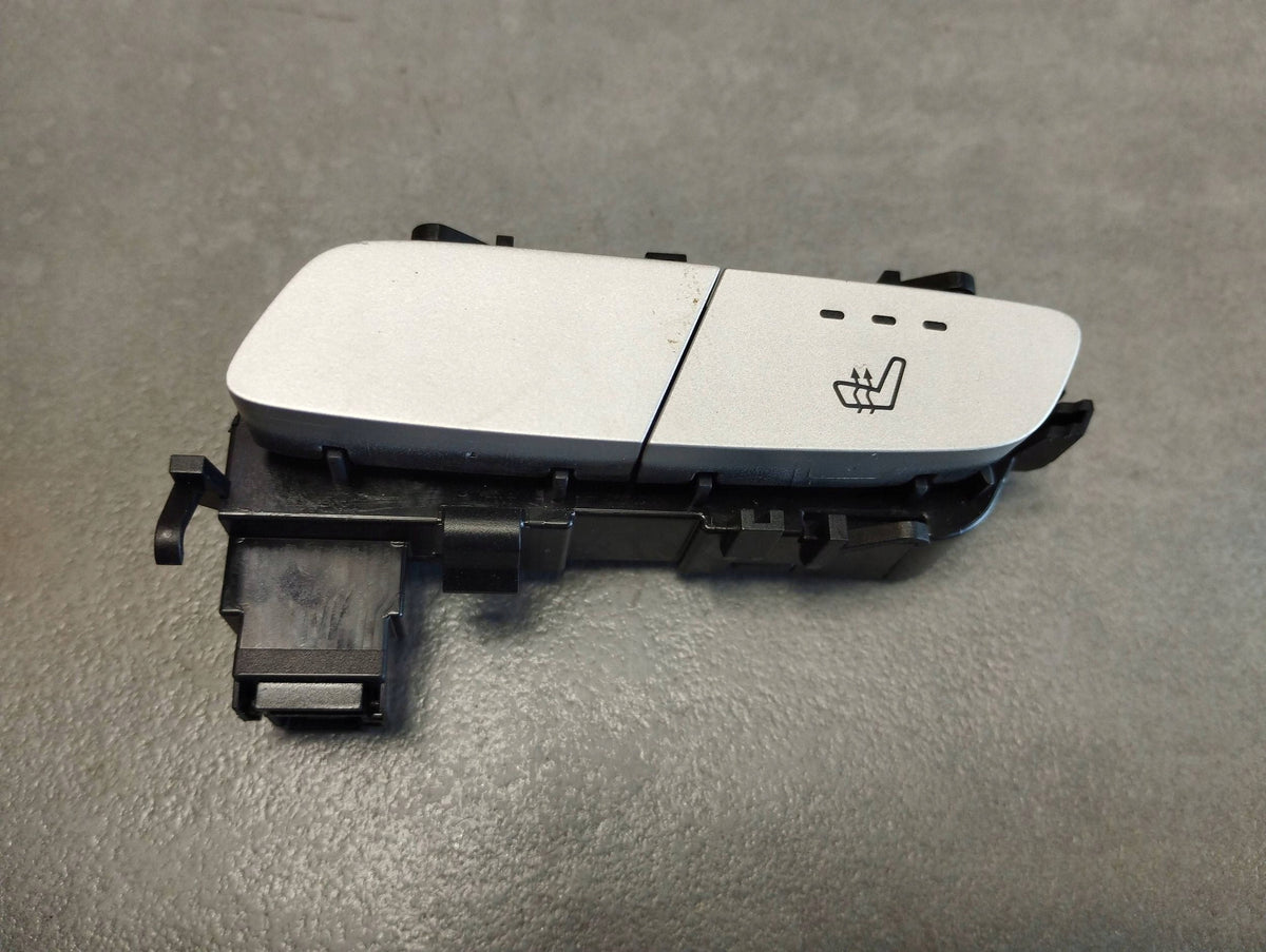 Mercedes-Benz GLC X253 SEAT HEATING SWITCH A2059050404