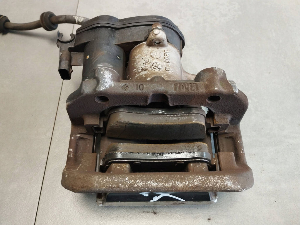 Mercedes-Benz GLE W166 AMG CLAMP LEFT REAR A1664230581