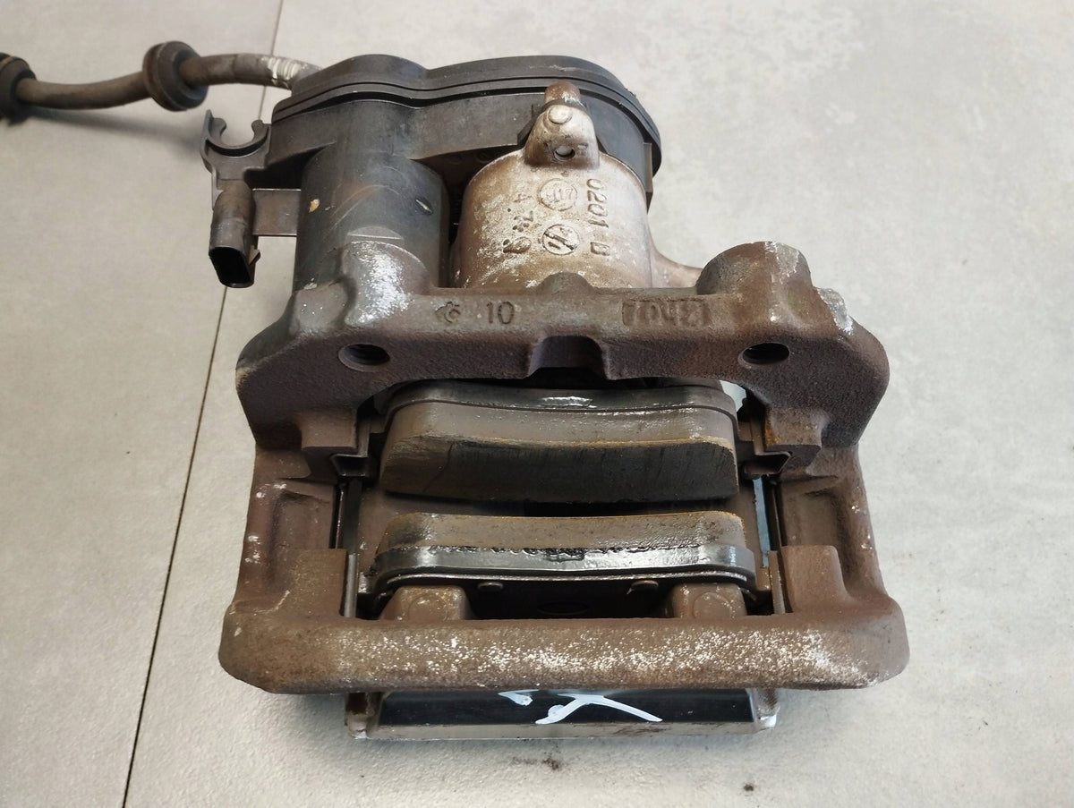 Mercedes-Benz GLE W166 AMG CLAMP LEFT REAR A1664230581