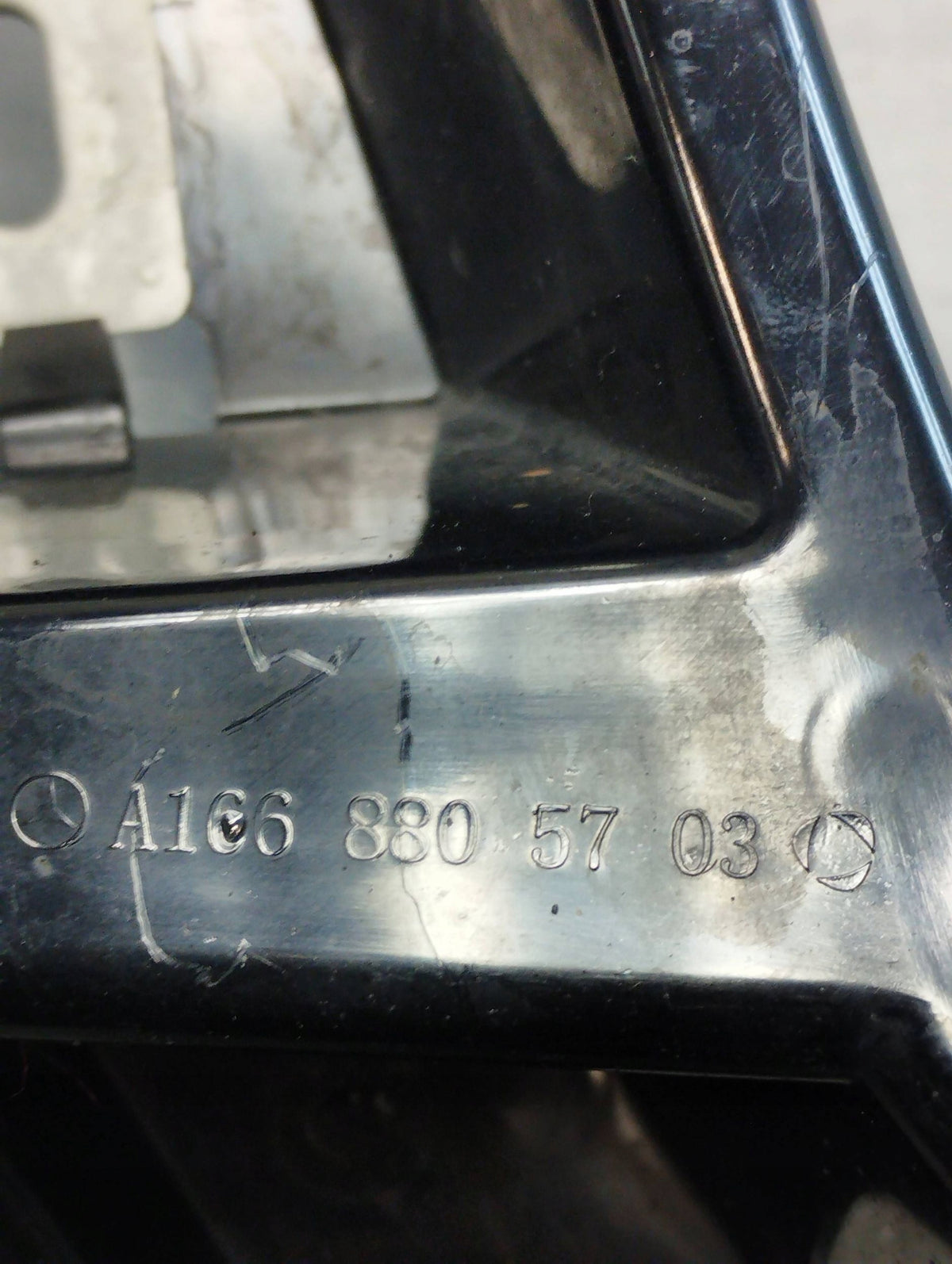Mercedes-Benz GLE W166 BUMPER SLIDE LEFT REAR A1668805703