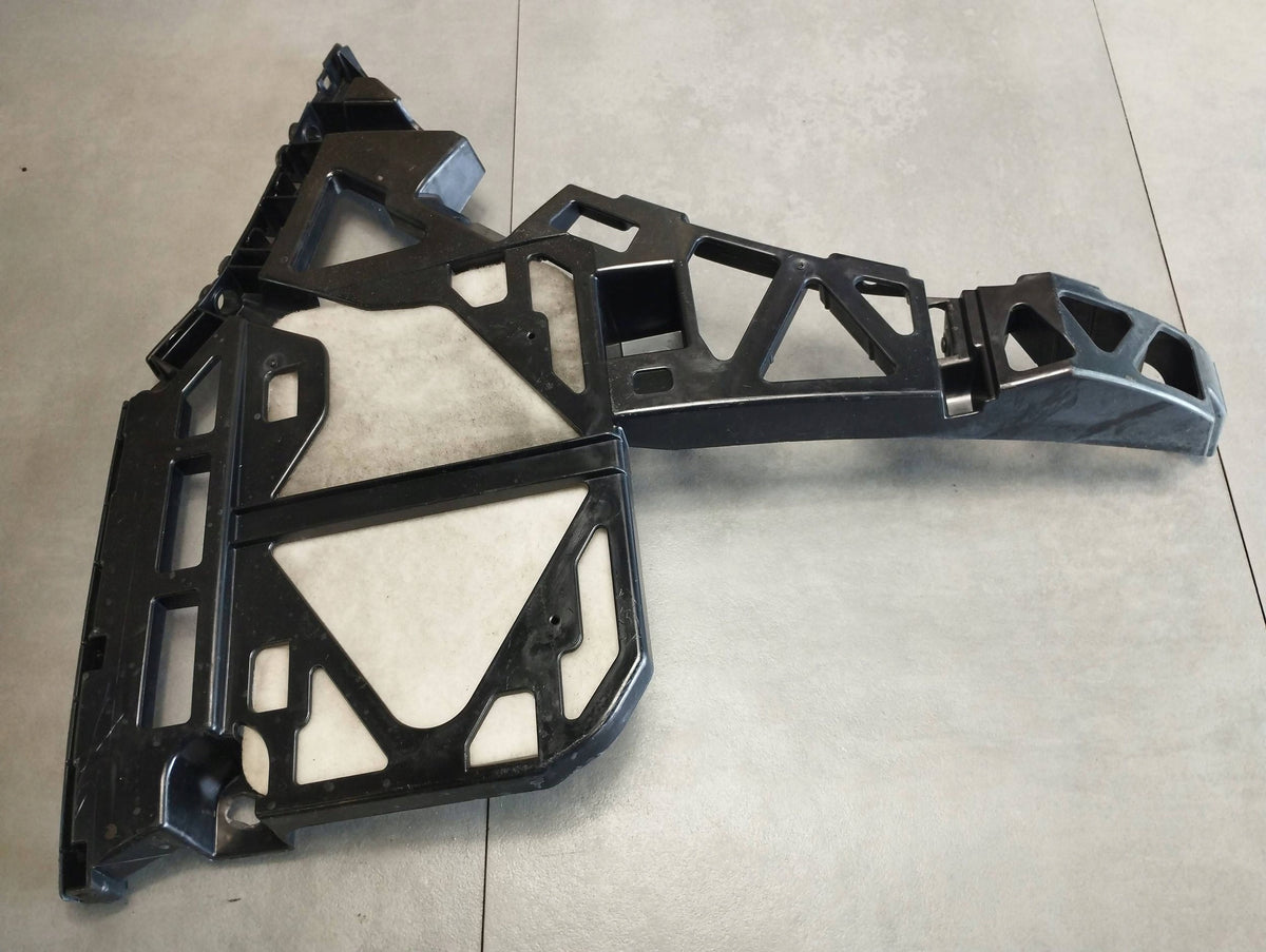 Mercedes-Benz GLE W166 BUMPER SLIDE RIGHT REAR A1668851821