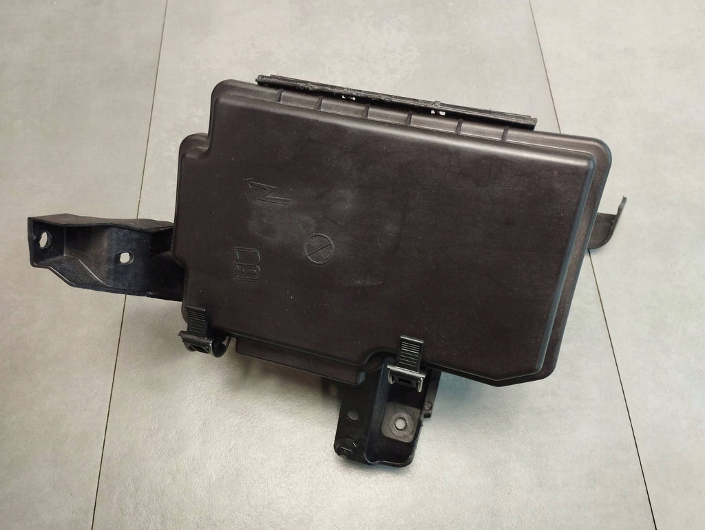 Mercedes-Benz GLE W166 FUSE BOX A1665400224