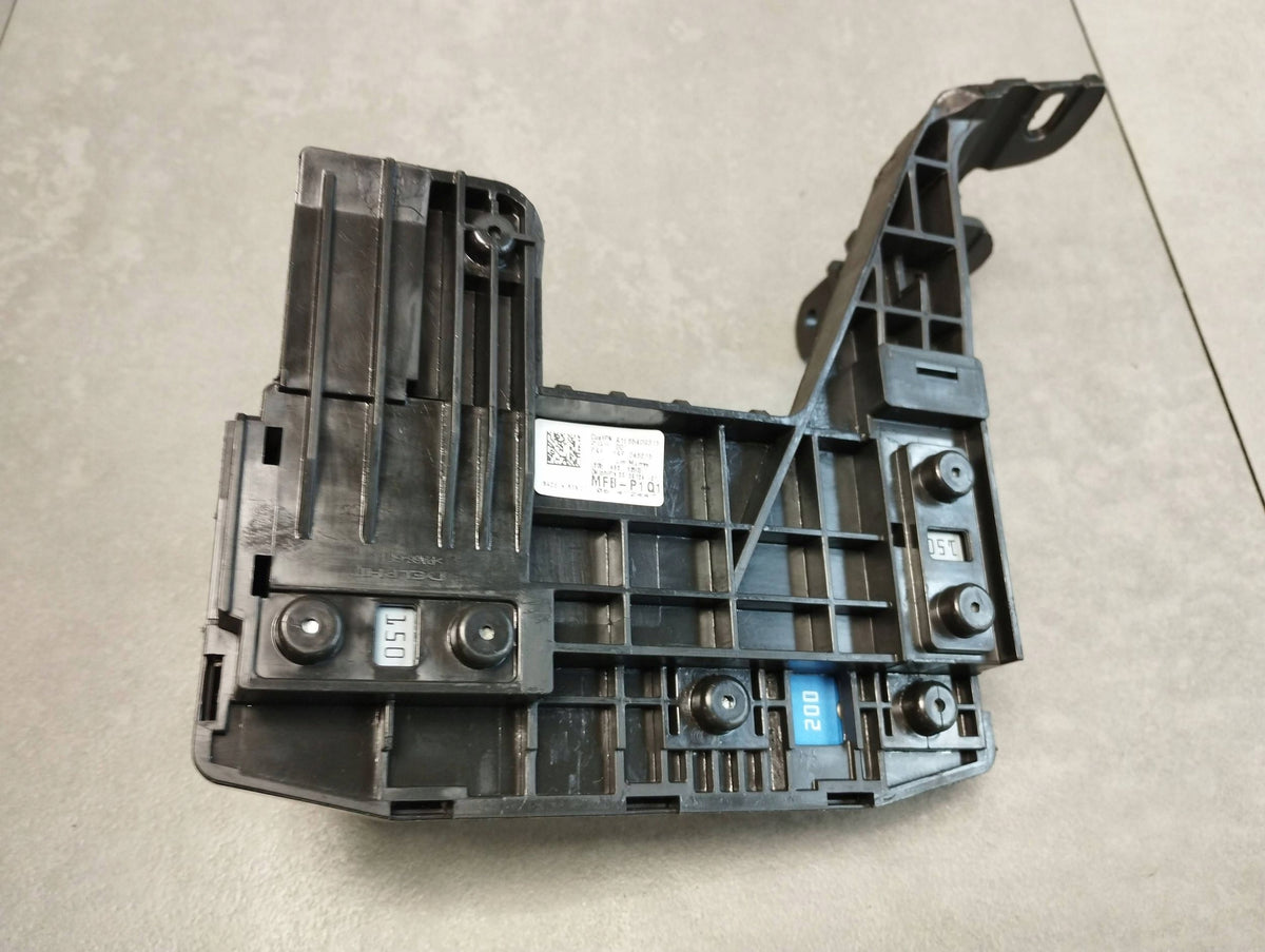 Mercedes-Benz GLE W166 FUSE Box A1665409315