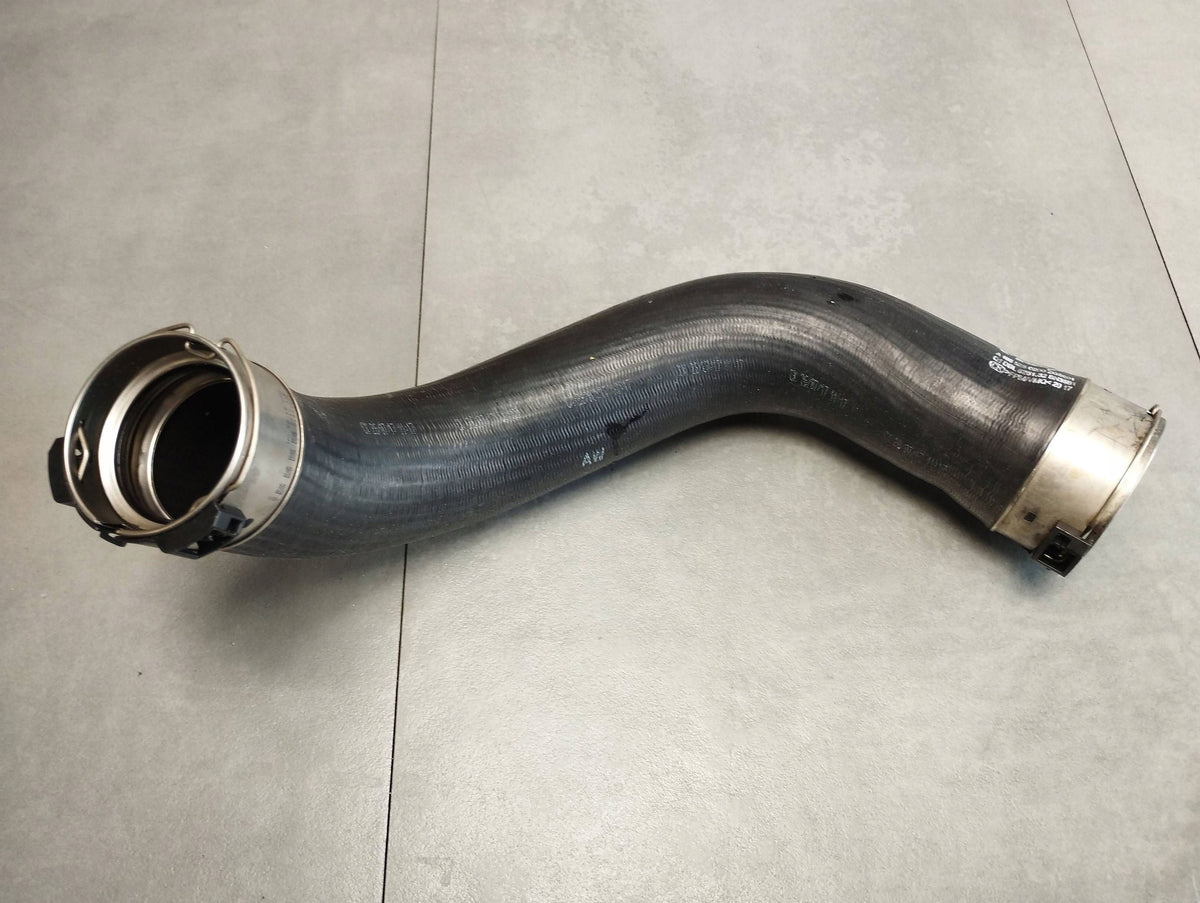 Mercedes-Benz GLE W166 INTERCOOLER CABLE PIPE A1665280200
