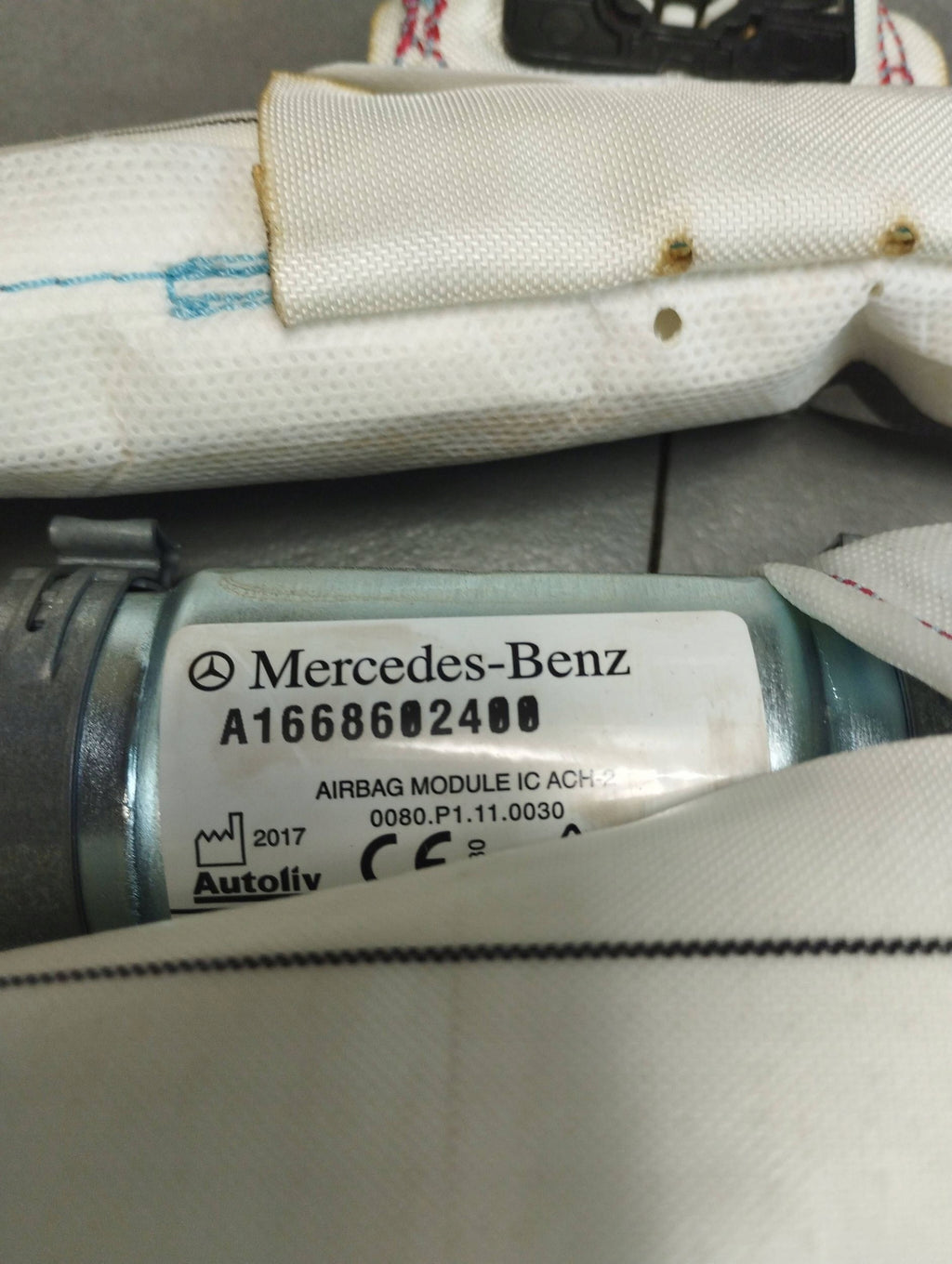 Mercedes-Benz GLE W166 LEFT CURTAIN A1668602400