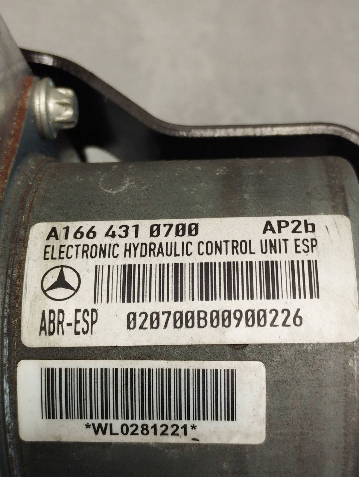 Mercedes-Benz GLE W166 PUMP DRIVER ABS A1664310700