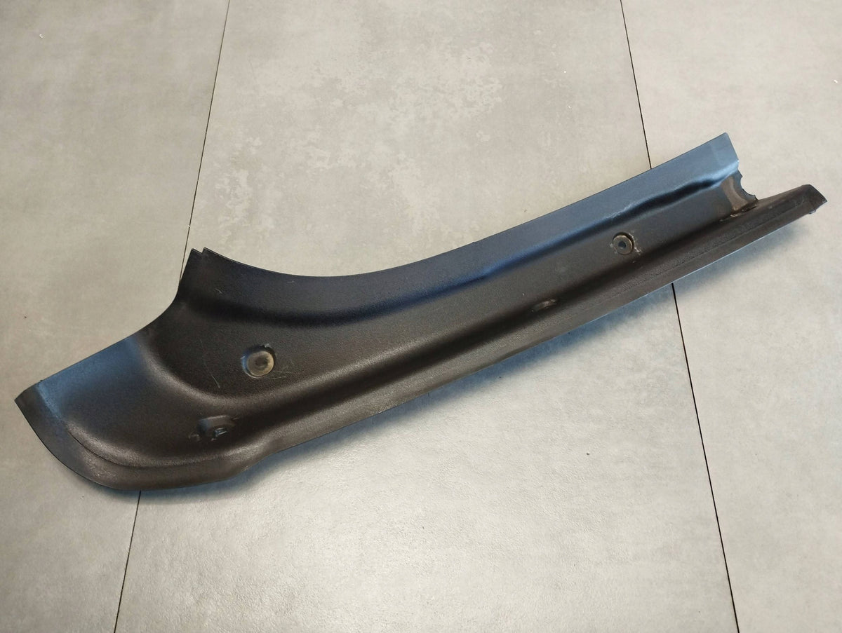 Mercedes-Benz GLE W166 TRUNK RECESS COVER A1666930100