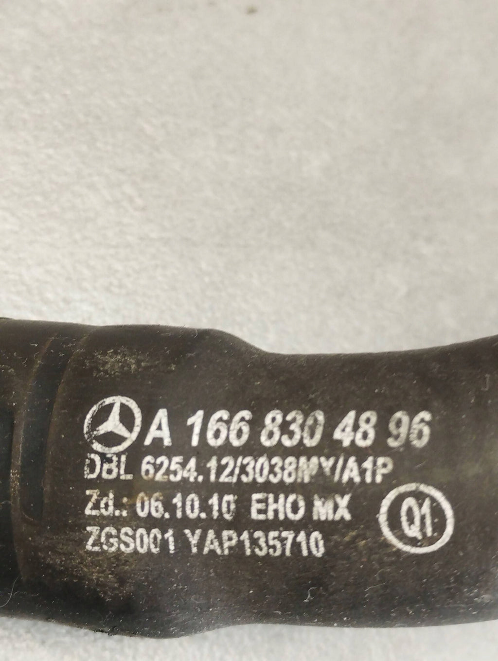 Mercedes-Benz GLE W166 WATER CABLE A1668304896