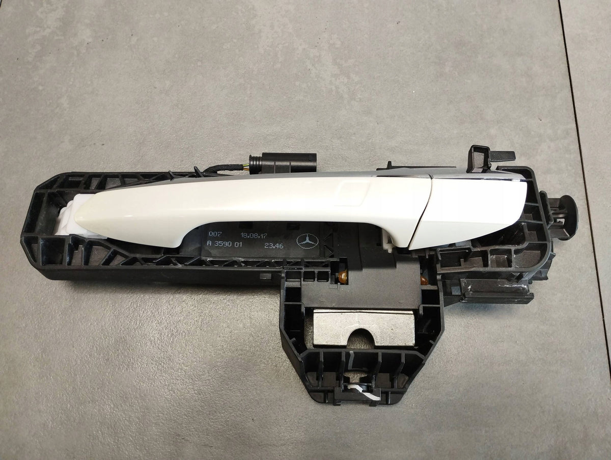Mercedes-Benz GLE W166 handle left rear 799 A2047602534