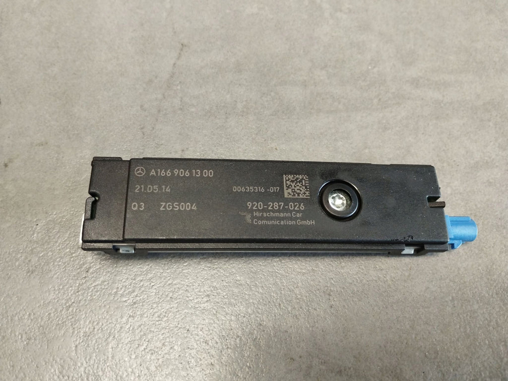 Mercedes-Benz S W222 2014 ANTENNA BOOSTER A1669061300