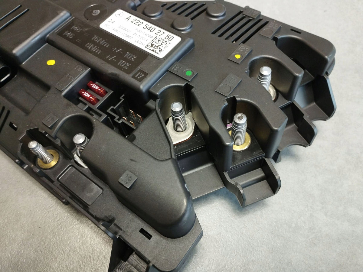 Mercedes-Benz S W222 2014 CURRENT DISTRIBUTOR A2225402750