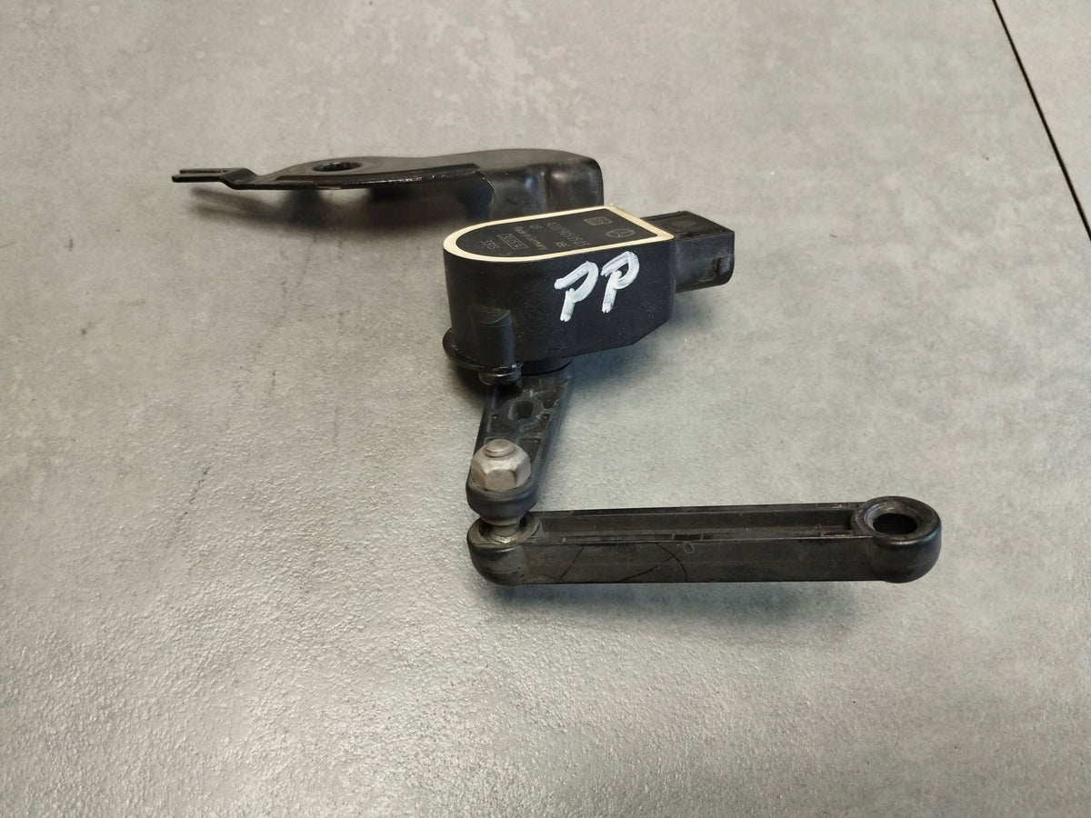 Mercedes-Benz S W222 LIGHT LEVEL SENSOR RIGHT A2223271840