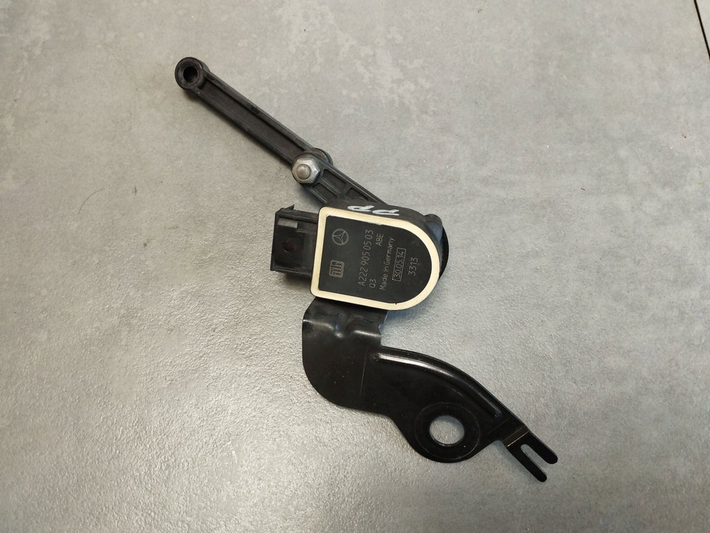 Mercedes-Benz S W222 LIGHT LEVEL SENSOR RIGHT A2223271840
