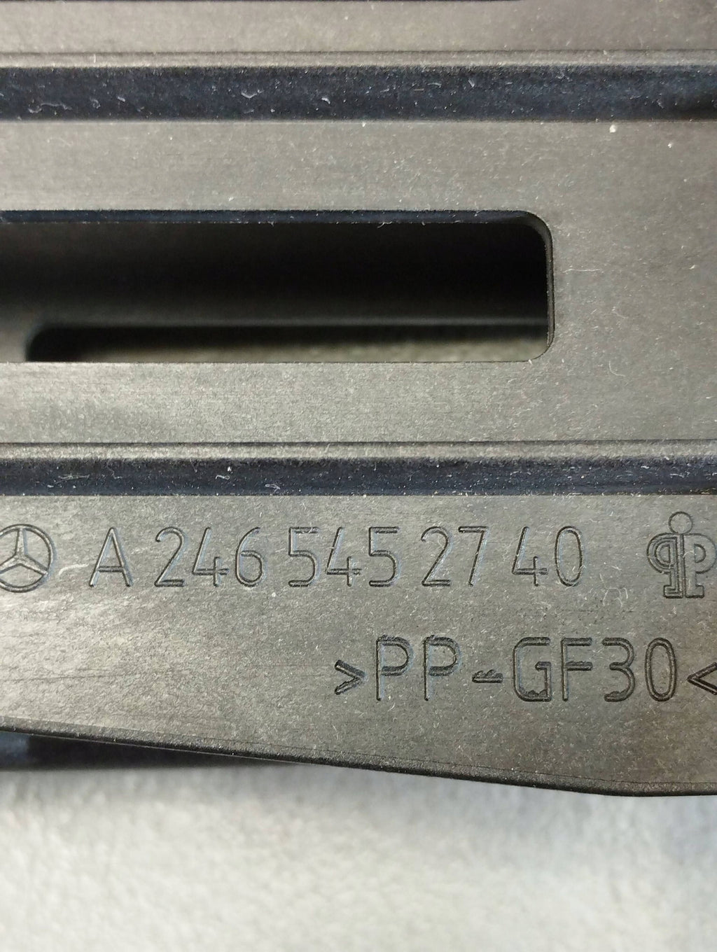 Mercedes b-class W246 W242 module holder A2465452740