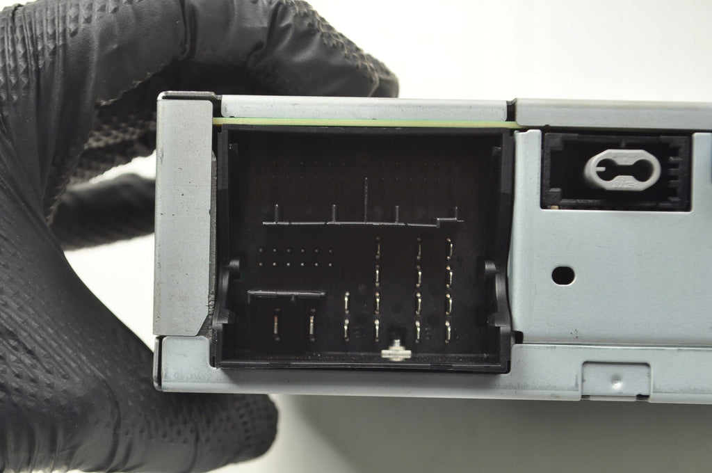 NAVIGATION PLATE READER SKODA OCTAVIA III 5E0035874A