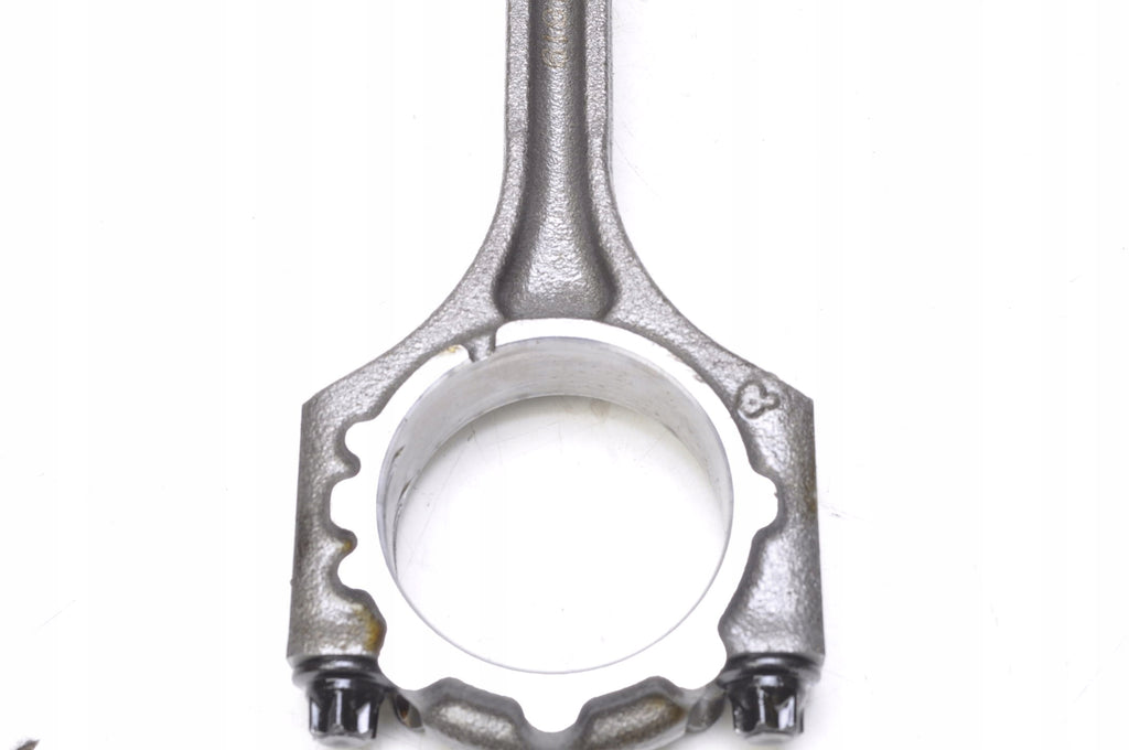 NIRO 1.6 GDI141KM PISTON WITH CONNECTOR G4LE 2021R