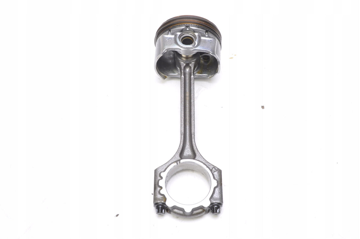 NIRO 1.6 GDI141KM PISTON WITH CONNECTOR G4LE 2021R